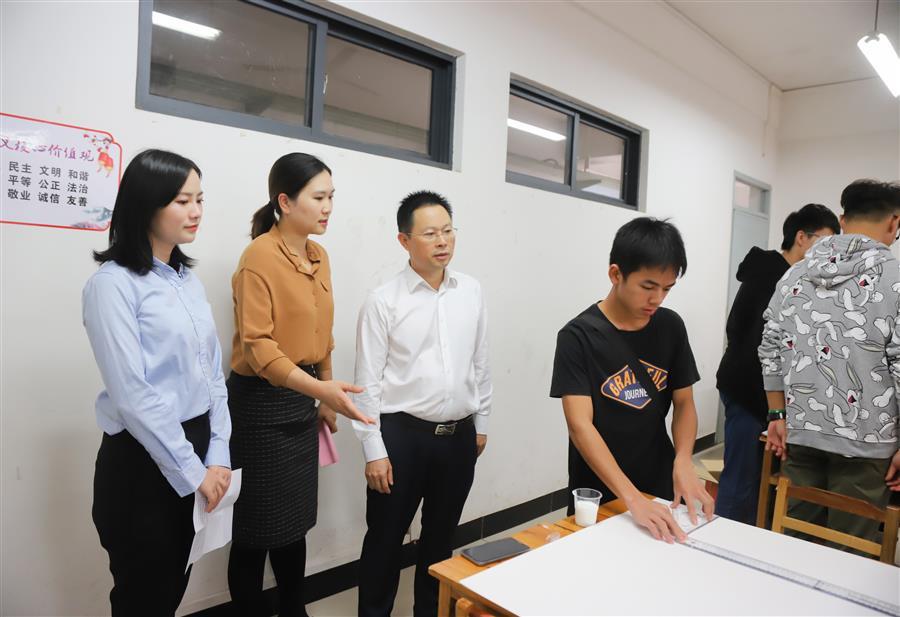 球王会·(中国)体育官方网站