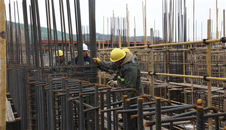 【奋战80天·冲刺四序度】顶着严寒赶工期 劲头十足冲产值