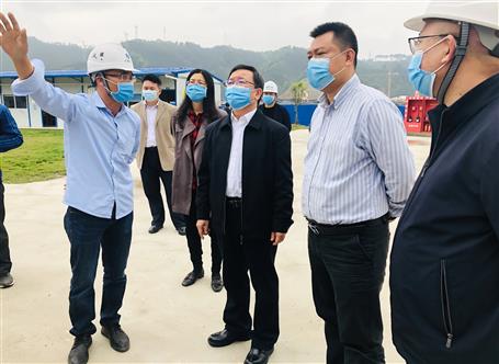 卢献匾到三江县古宜镇第三初级中学项目指导事情