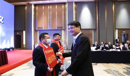 公司一连四年荣获广西球王会集团先进单位