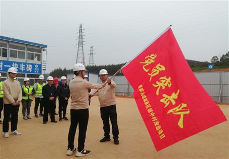 【“两优一先”切记使命作楷模】装备装置分公司党总支：铸魂固本强基本 擎旗奋进担使命
