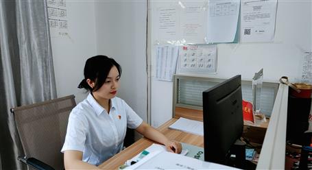 【“两优一先”切记使命作楷模】曾丽君：向上向善的好青年