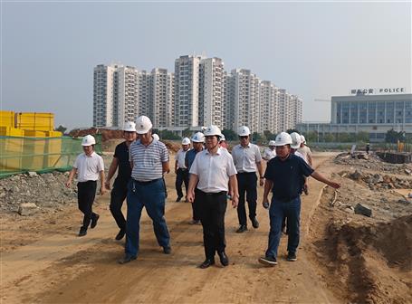 蒙胜益到广西机电技师学院迁建项目调研指导事情