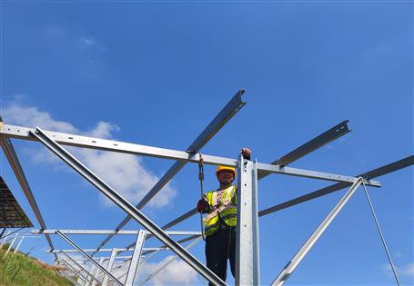 【战高温 冲产值】冶建基础分公司：“炎”值爆表 冲耀眼标