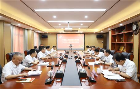 侯立林指导冶建公司2022年上半年向导班子民主生涯会