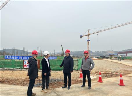 谭建到冶建第四分公司承建项目开展质量清静大检查