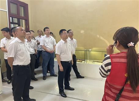 赖海标加入下层党组织主题党日活动