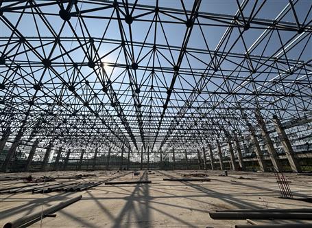 【锚定目的 奋力冲刺】冶建广东公司项目钢结构网架提升大捷